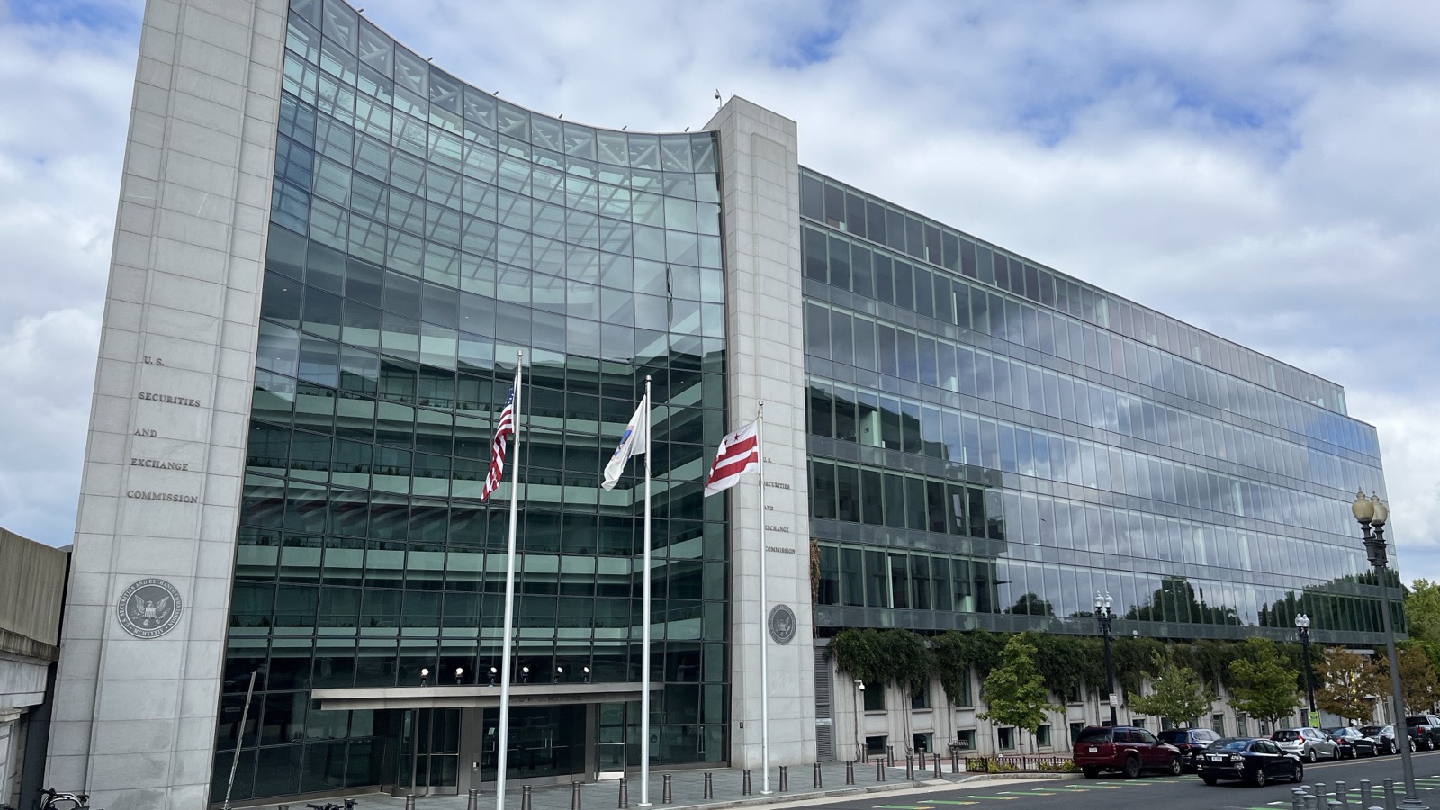 The headquarters of the U.S. Securities and Exchange Commission at 100 F Street NE, Washington, D.C.