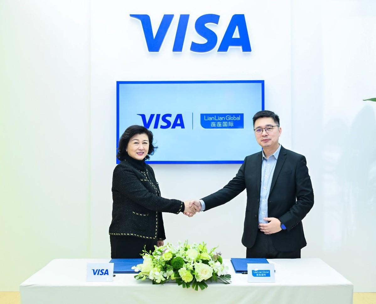Darren Parslow of Visa and Zhang Zhengyu of Lianlian following the companies’ live B2B agentic payment milestone
